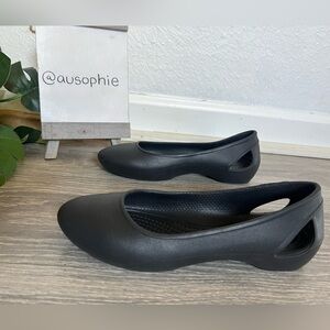 Crocs Laura ballerina flats with cut outs. Size 4.